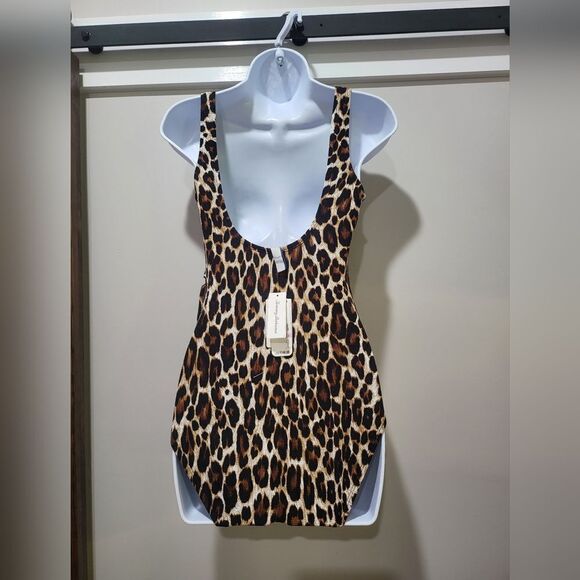 Tommy Bahama Tummy Control Swimsuit Tropi Cat Wrap One Piece NWT size 6 leopard - Picture 4 of 5